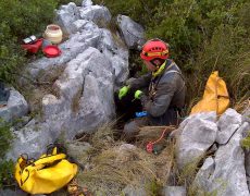 Figura 6 - Entrada do Algar Spit Fou (Foto: José Ribeiro - GEM)